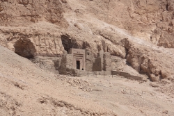 Sen-en-mut tomb Luxor